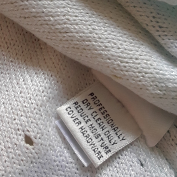 ST JOHN SPORT..FLAW..NWOT - Picture 6 of 8